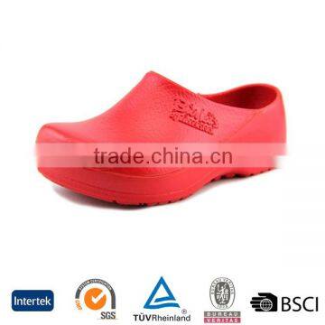 2016 trendy high quality China breathable bottom soft wedge comfort waterproof clogs red patent shoes