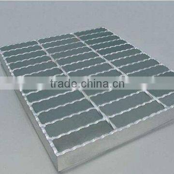 High Quality Hot Dip Galvanized Serrated Galvanized Grating/Steel Grid Mesh