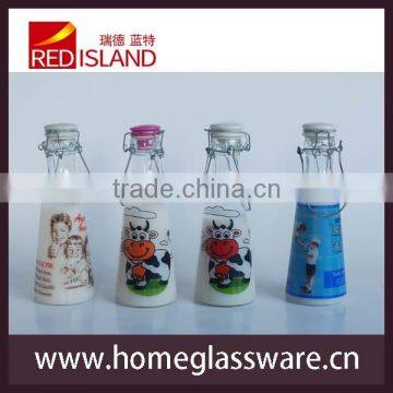 Sealed Glass Milk Bottle With the Ceramic Lid and Wire Clip photo-2
