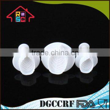 NBRSC Leaf Decorated Plunger Cookie Cutter 3-piece Set Cookies Cutter Set photo-5