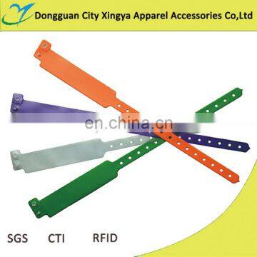 professional manufacture good design pvc vinyle rfid wristband