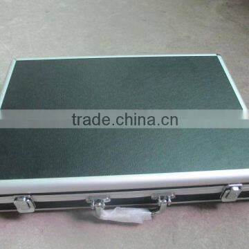 2013 new fashion style custom aluminum tool case with foam