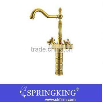 New Dual-handle Luxury Gold plated Bathroom Basin Good Antique Mixer Basin