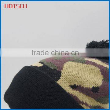 High Quality Custom Camo Pom-pom Beanie Manufacturers photo-4