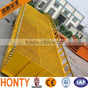 China factory sales 10 Ton Loading Capacity mobile loading yard ramp for sale for Forklift