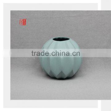 Small Peacock Green Modern Porcelain Vase Made in China for Home Decoration