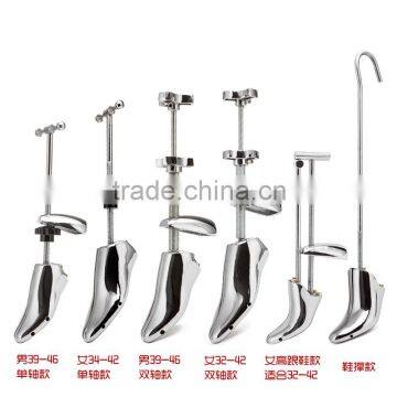 man shoe expander