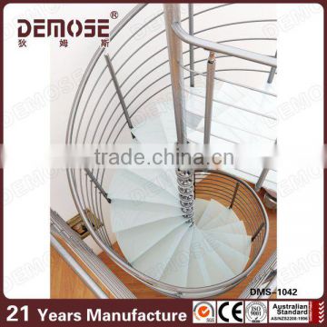 Stainless steel staircase with tempered glass tread