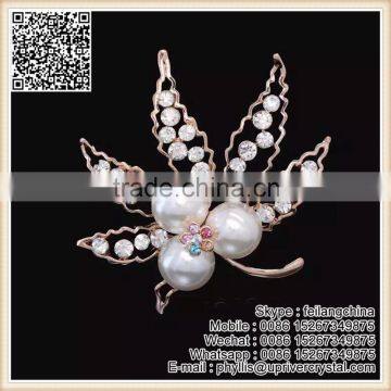 Best Gifts Friend Plant Pearl Maple Leaf Brooch Rose Gold White Crystal Brooch