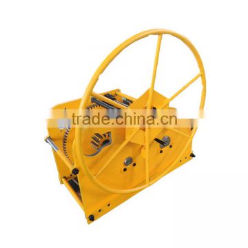 Rail transit speed reducation hand winch