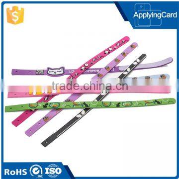 Low cost Waterproof Material RFID Wristband/Bracelets for events and festivals