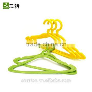Eco-friendly short baby plastic clothes hanger