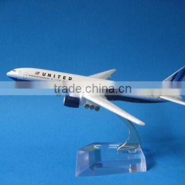 Metal B777 United airplane model