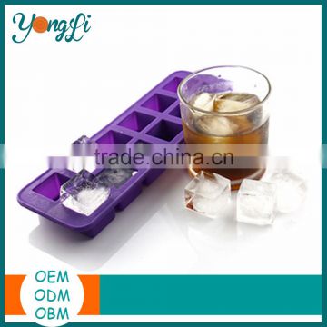 Newest Wholesale Eco-Friendly Maple Leaf Shape Ice Cube Tray