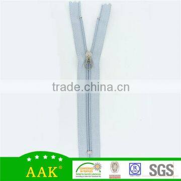 Zippers Pullers and Zippers Machines Series Customized #3 Coil Zippers photo-2