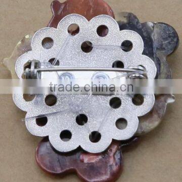 Flower Shaped Shell Brooch photo-4