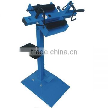 Vertical manual tyre expander