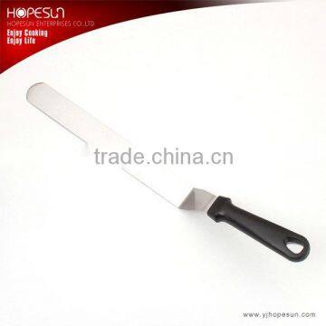 New design stainless steel cake decorating spatula knife with plastic handle