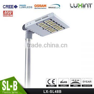 Modular Design CE Rohs Adjustable Arm Meanwell Driver 100-140lm/W Lens Kit for Different Beam Angle 30W Street Lighting Fixtures photo-4