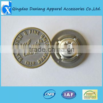 Metal shank button for Denim