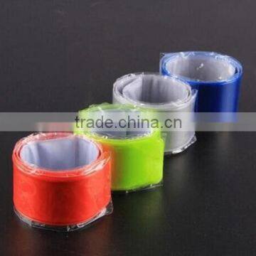 Custom logo print fashional reflective slap wrap wristband