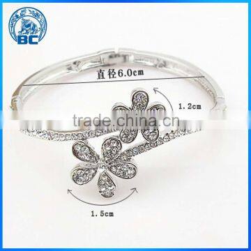 China Supplier High Quality Crystal Bracelet Fashion Bracelet
