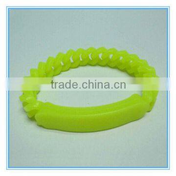 yellow flexible cute silicone event bracelet