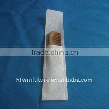 disposable nonwoven comb bag for hotels