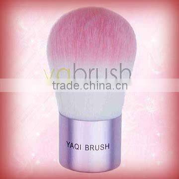 Cosmetic kabuki brush