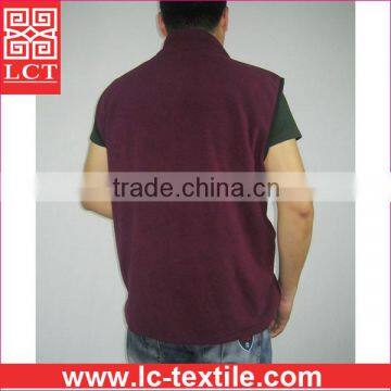 Wholesale Custom Embroidery Large Size Availabe Unisex Red Solid Color Sleeveless Polar Fleece Vest With Pockets(LCTU0049) photo-3