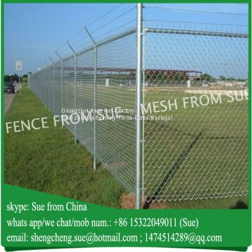 CN Chain link fence for soccer field court