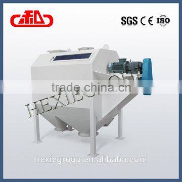 High efficiency low power poultry feed cleaner