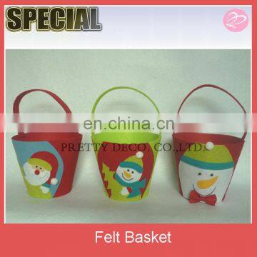 Felt handle gift bakset for christmas
