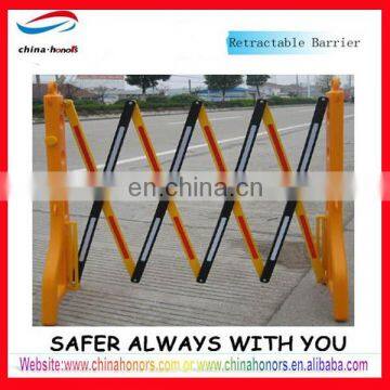 yellow folding retractable traffic barrier/plastic temporary traffic barrier