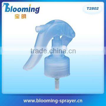 Trigger sprayer hair care ribbed mini dispensers throat