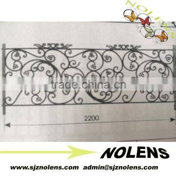 Made in China Cheap Wrought Iron Fence Design