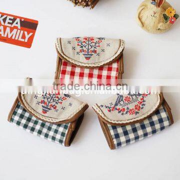 new design easy and simple to handle mini coin purse with logo in custom