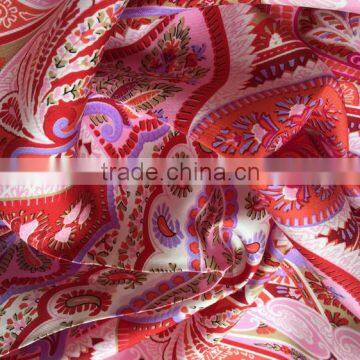 New Product Factory Direct Ladies Twill Silk Scarf Custom Printing photo-2