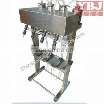 Four-head vacuum mineral water filling machine