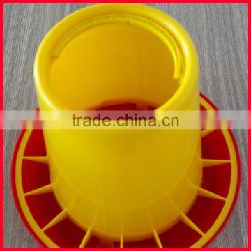 plastic manual chicken feeder