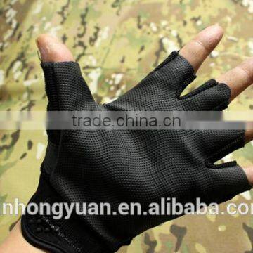 Custom Black Carbon Fiber Antislip Abrasion Proof Military Half Finger Tactical Gloves photo-3