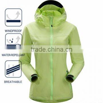 Hooded Lightweight Windbreaker Jacket with bag