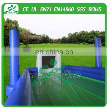 2015 Hot sale inflatable soccer field with water