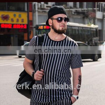 Slimming black and white stripe oversize men's individual design in fashion