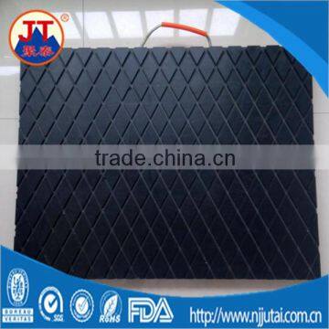 Antislip CNC textured uhmwpe outrigger pads