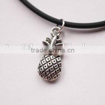 Vnistar wholesale cheap alloy silver pineapple pendant cute charm for girls favourite gift TC-022