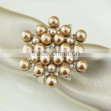 fashionable flower shape plastic pearls metal alloy crystal napkin rings
