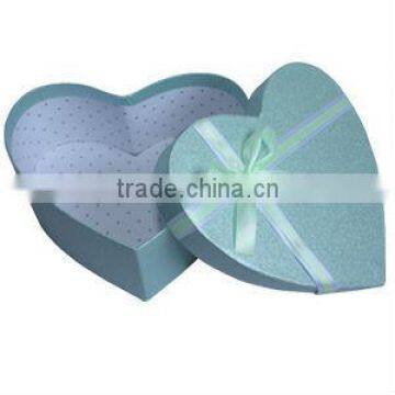 High quality Fancy matt lamination heart shaped paper candy box wholesale