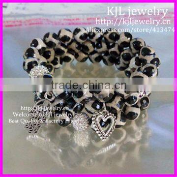 KJL-BD5236 Wholesale 10mm Nature Black White Faceted Polished Football Agate Beads Bracelet Alloy palmation Heart