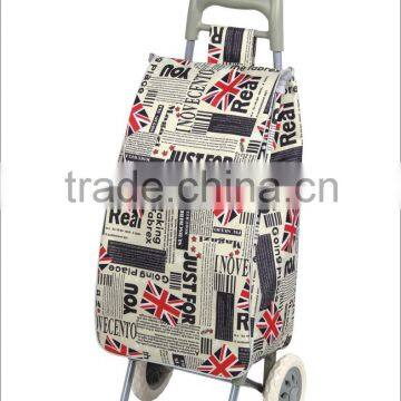 Folding shopping bag with wheel